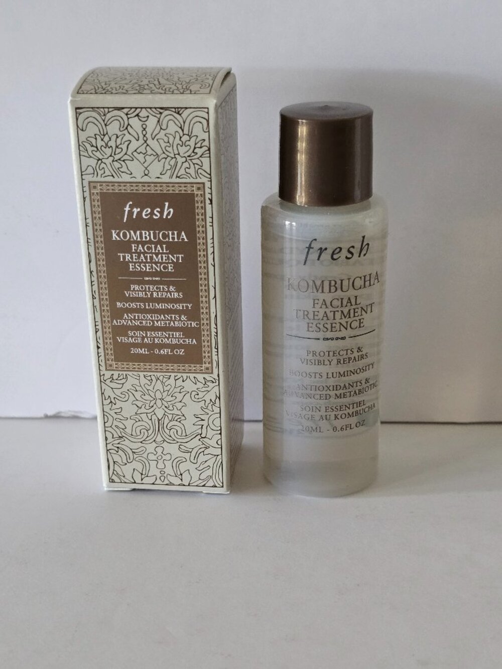 Fresh Skincare Co Lot of 5 Travel Sizes & Pouch, Cleanser, Serum, Essence, Cream - Picture 13 of 16